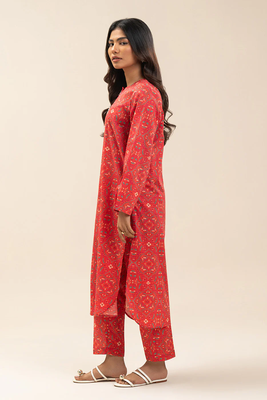2 PIECE PRINTED LAWN SUIT (PRET) - Image 3