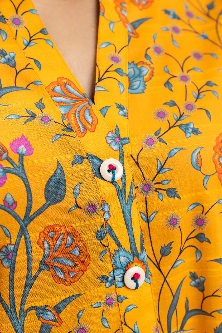2 PIECE PRINTED DORIA LAWN SUIT (PRET) - Image 5