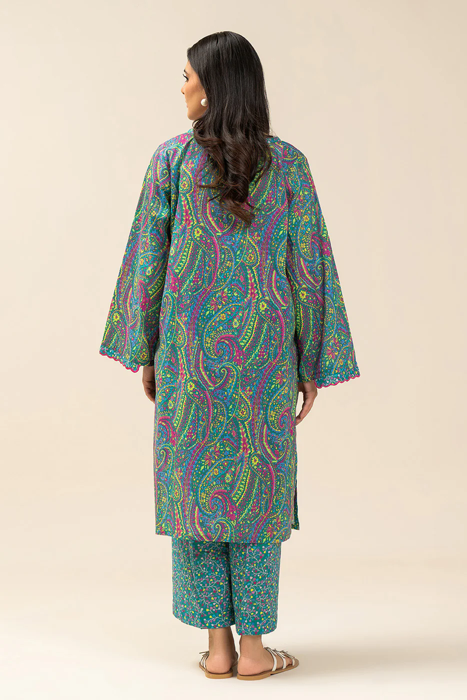 2 PIECE PRINTED LAWN SUIT (PRET) - Image 4