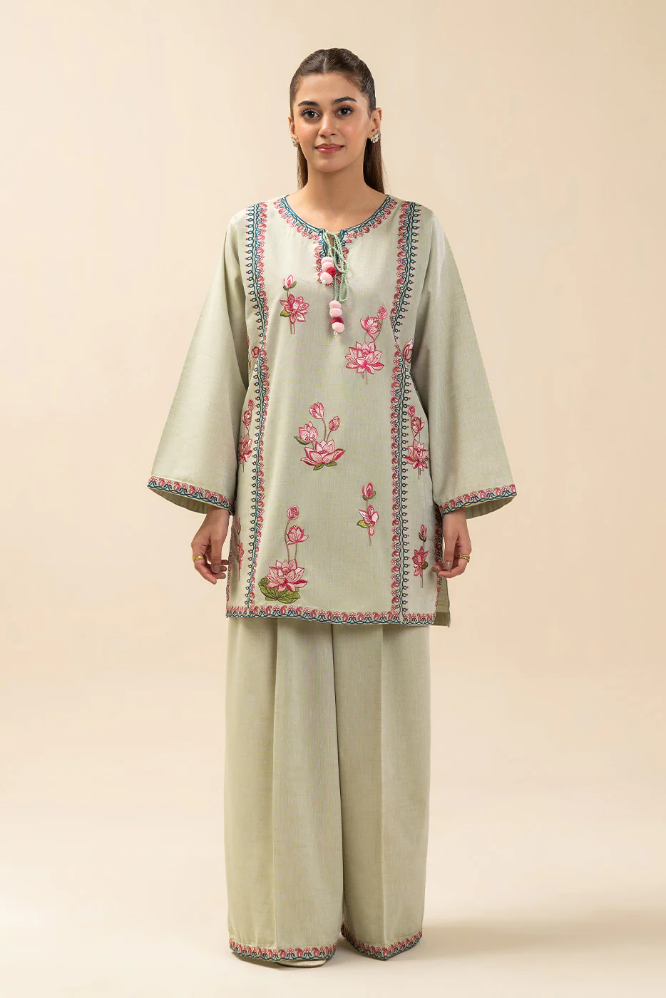 2 PIECE EMBROIDERED CHAMBRAY SUIT (FLOW) - Image 3