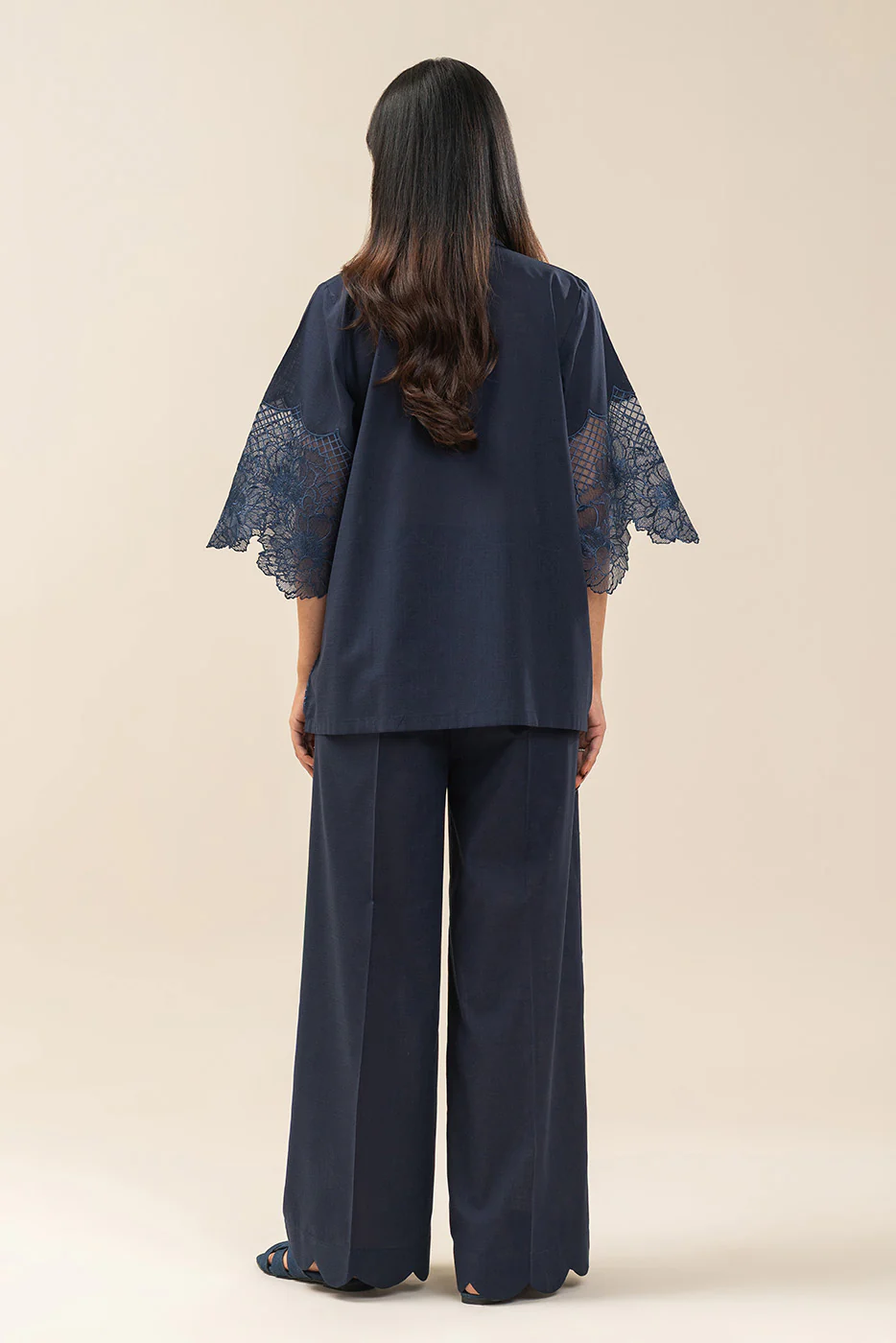 EMBROIDERED CO-ORD SET (FLOW) - Image 3