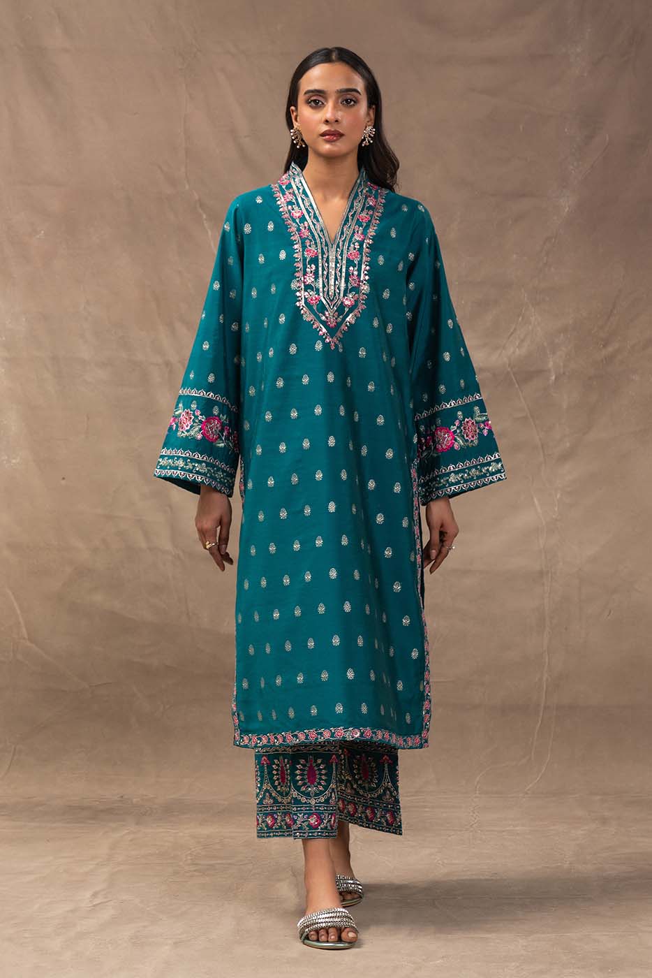 2 PIECE EMBROIDERED ZARI JACQUARD SUIT (LUXURY PRET) - Image 2