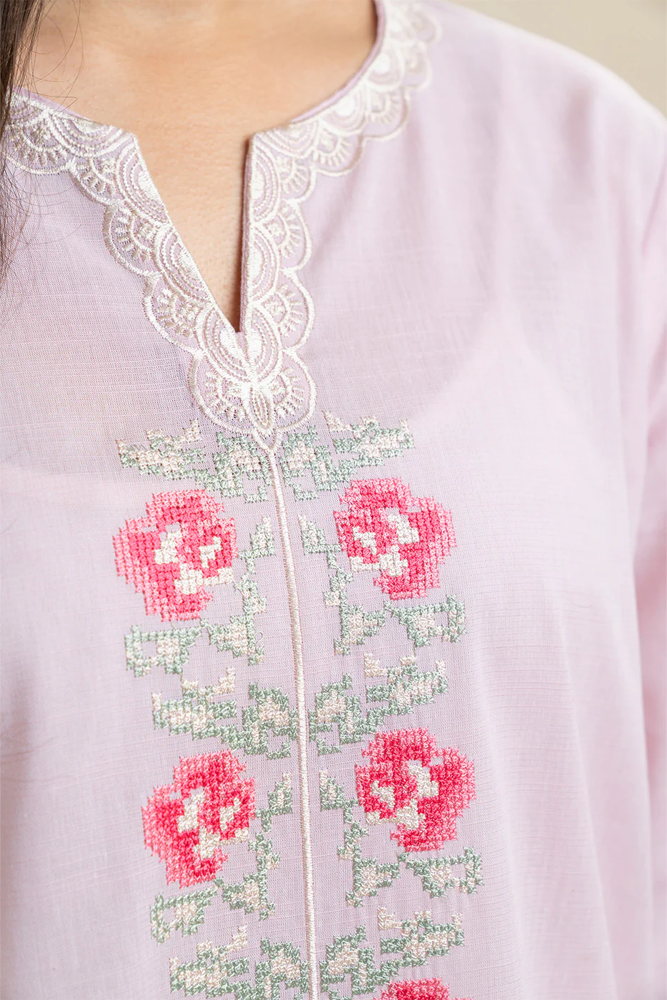 2 PIECE EMBROIDERED CHAMBRAY SUIT (PRET) - Image 5
