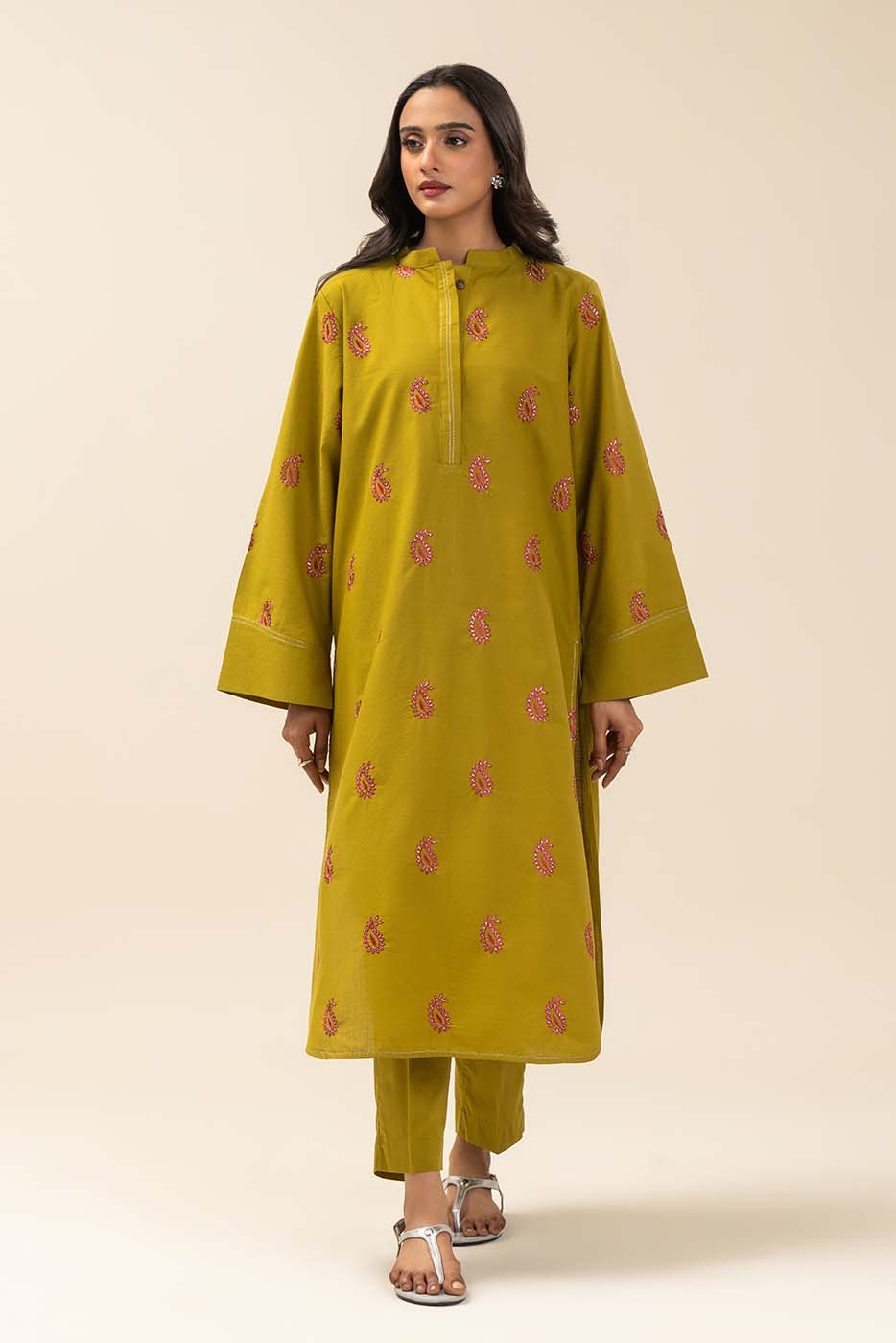 2 PIECE EMBROIDERED DOBBY SUIT (PRET) - Image 2