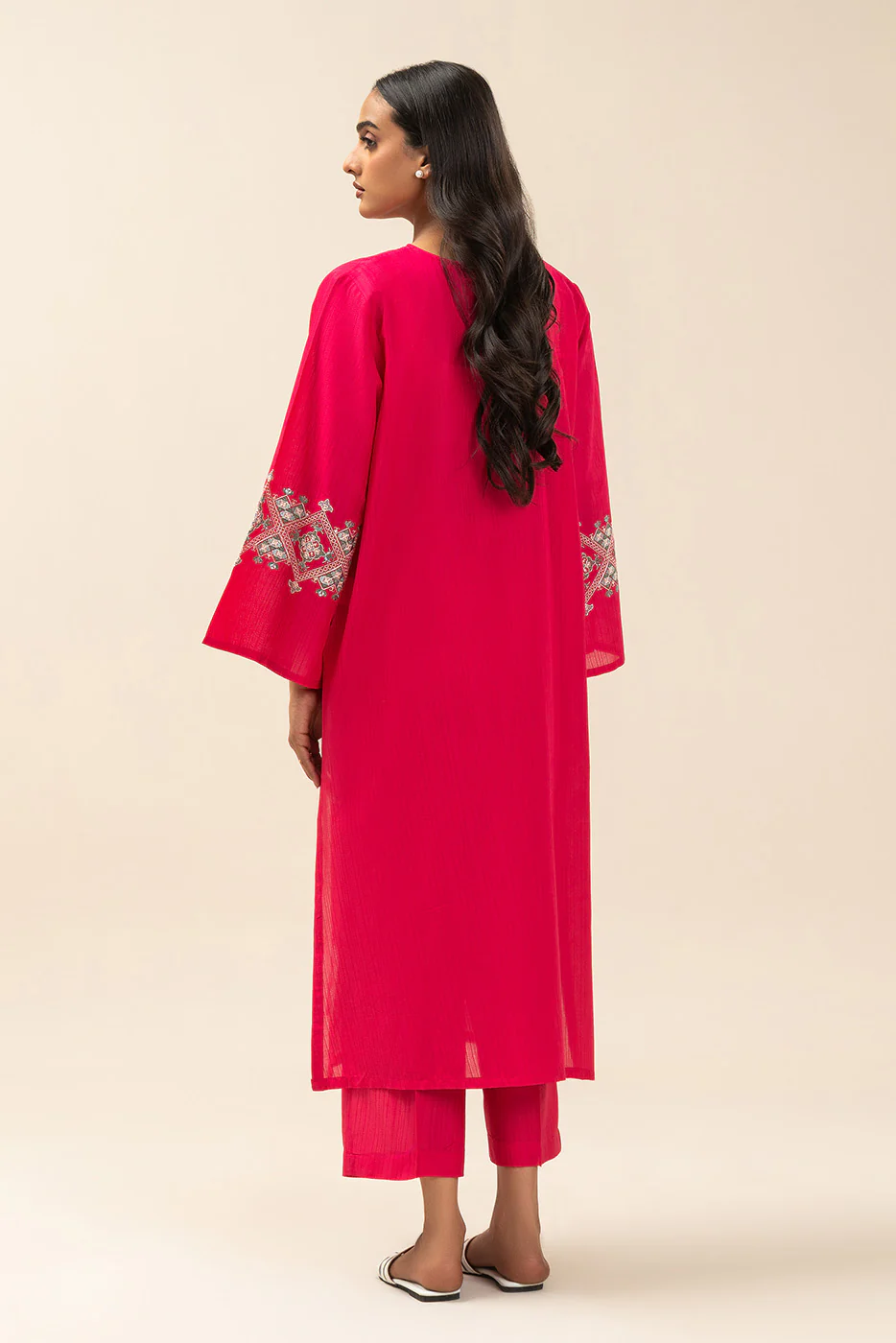 EMBROIDERED DORIA DOBBY SHIRT (PRET) - Image 3