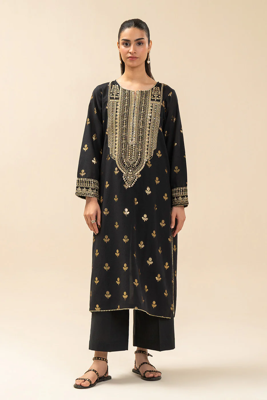 2 PIECE EMBROIDERED LUREX JACQUARD SUIT (PRET) - Image 2