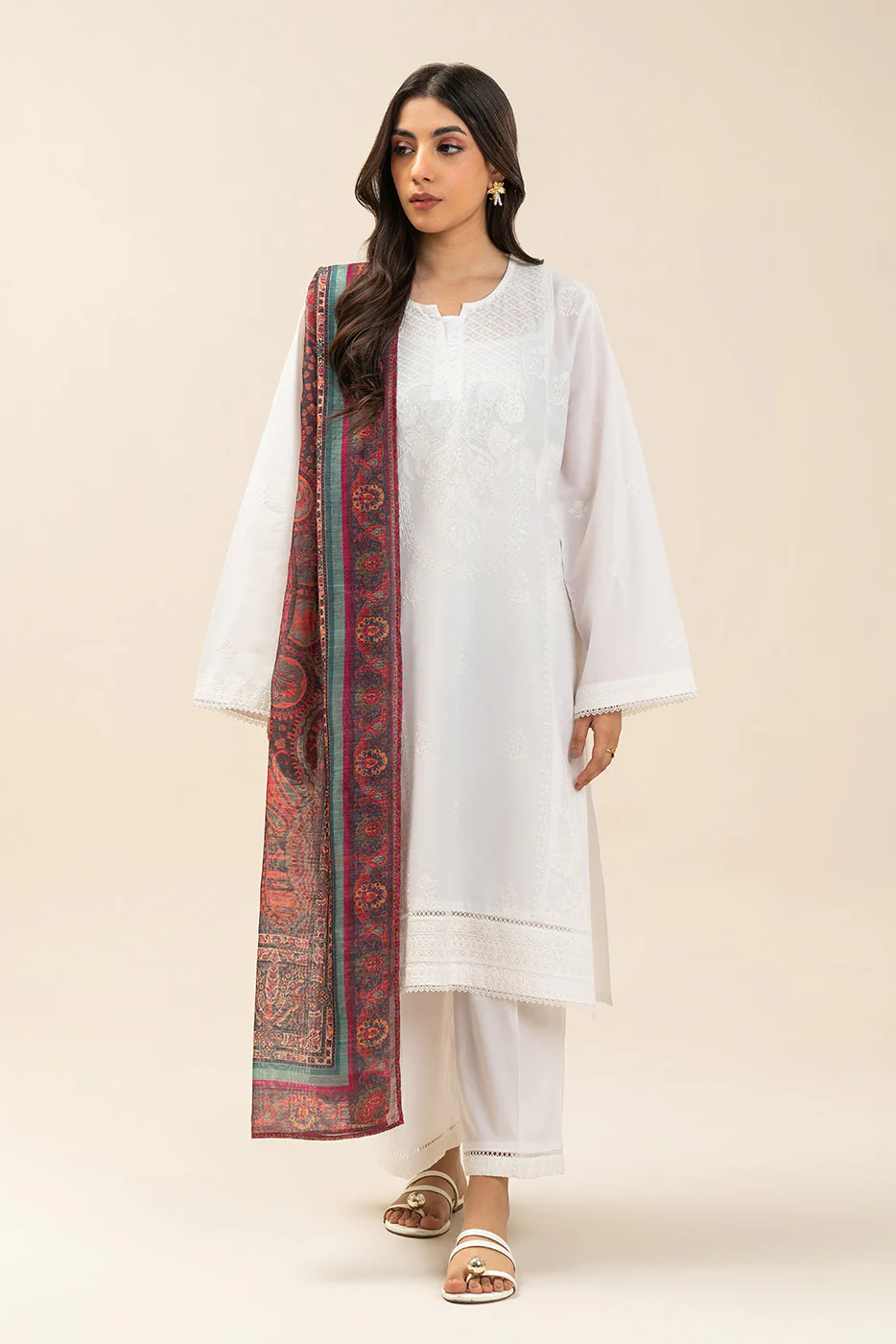 3 PIECE EMBROIDERED LAWN SUIT (PRET) - Image 2