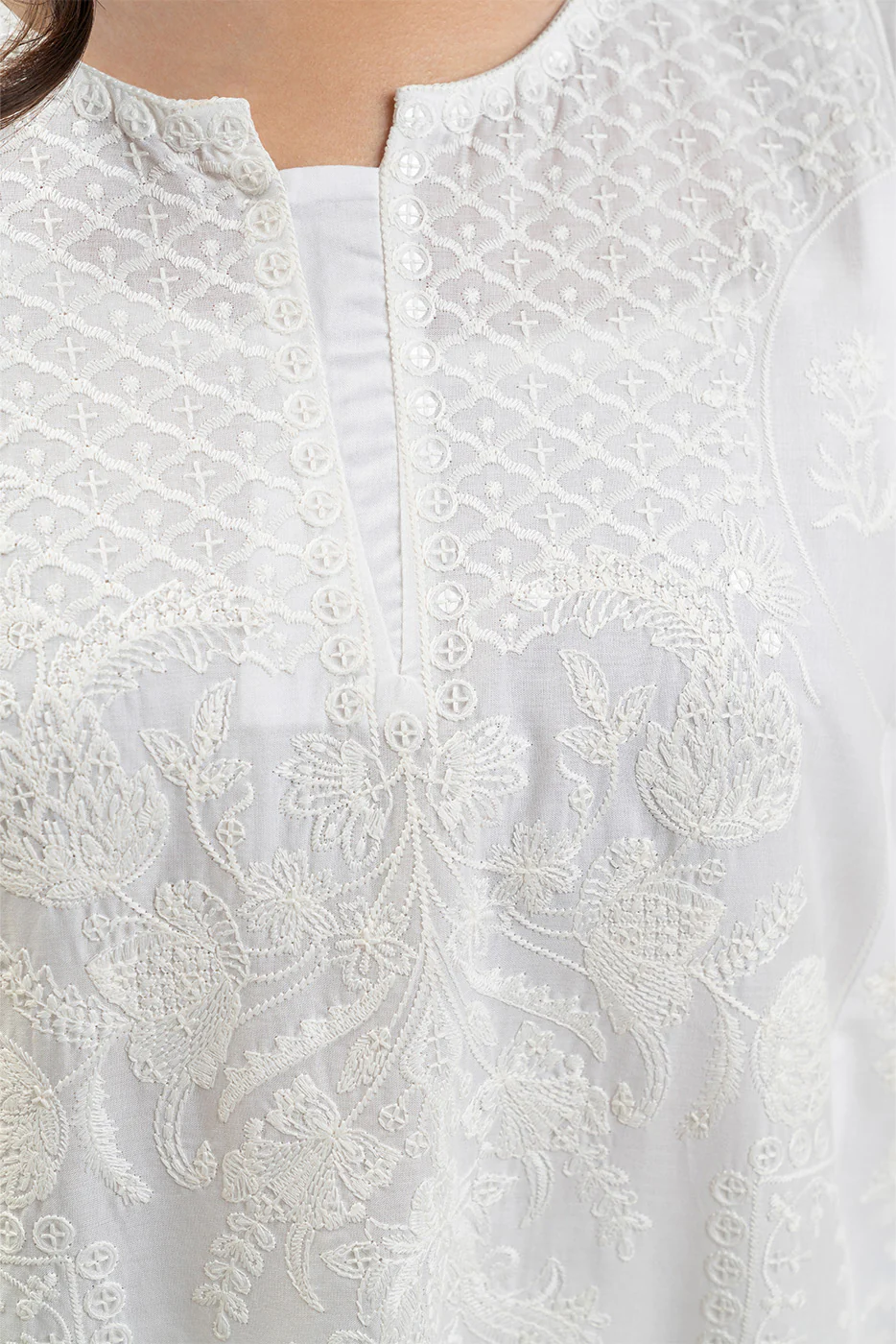 3 PIECE EMBROIDERED LAWN SUIT (PRET) - Image 5
