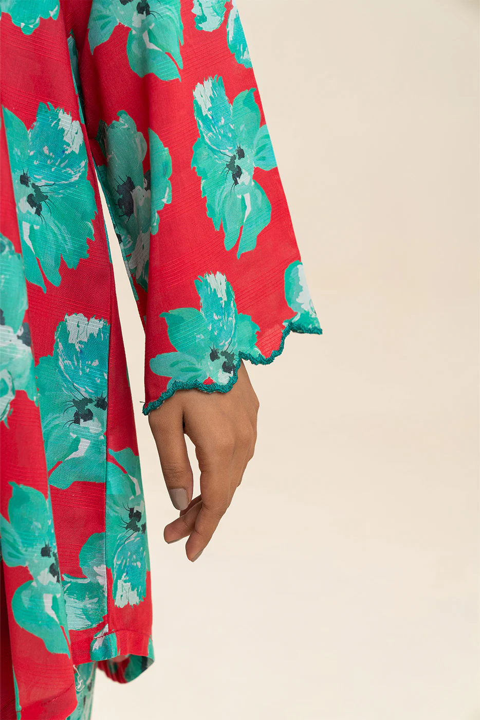 2 PIECE PRINTED DORIA LAWN SUIT (PRET) - Image 6