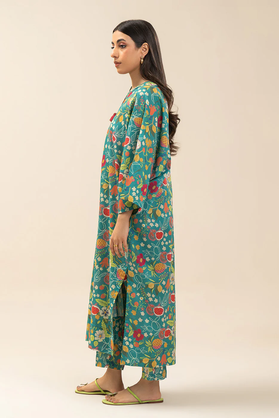 2 PIECE PRINTED LAWN SUIT (PRET) - Image 3