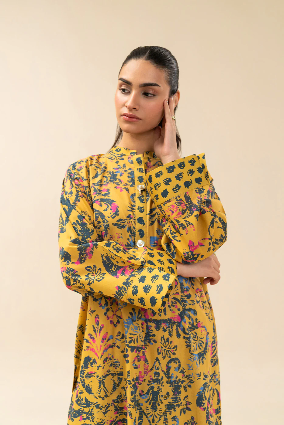 2 PIECE PRINTED LAWN SUIT (PRET) - Image 5