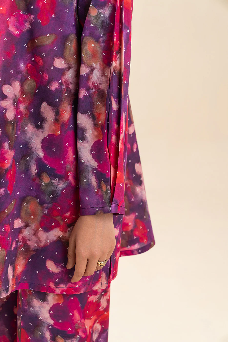 2 PIECE PRINTED LAWN SUIT (PRET) - Image 6