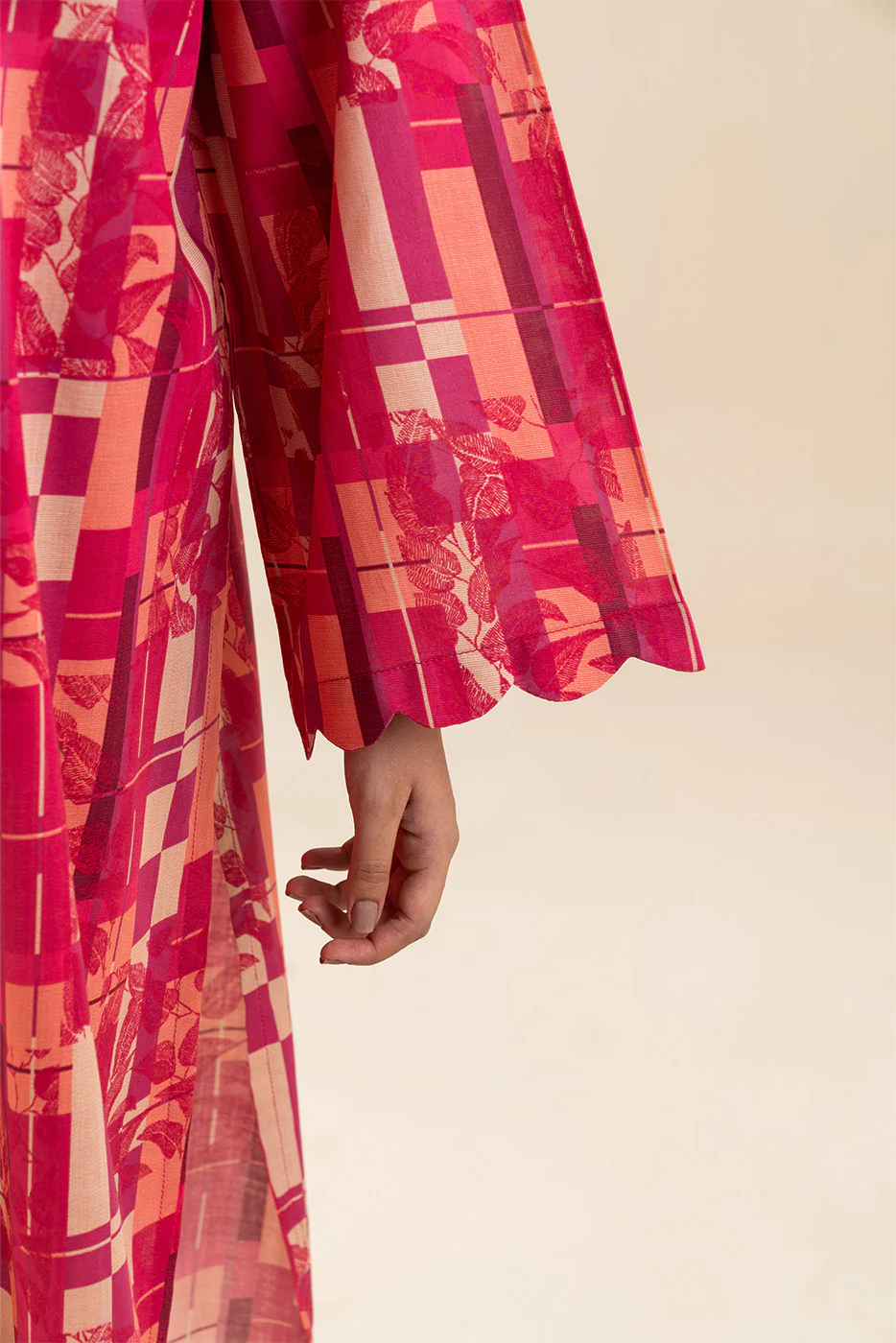 2 PIECE PRINTED LAWN SUIT (PRET) - Image 6
