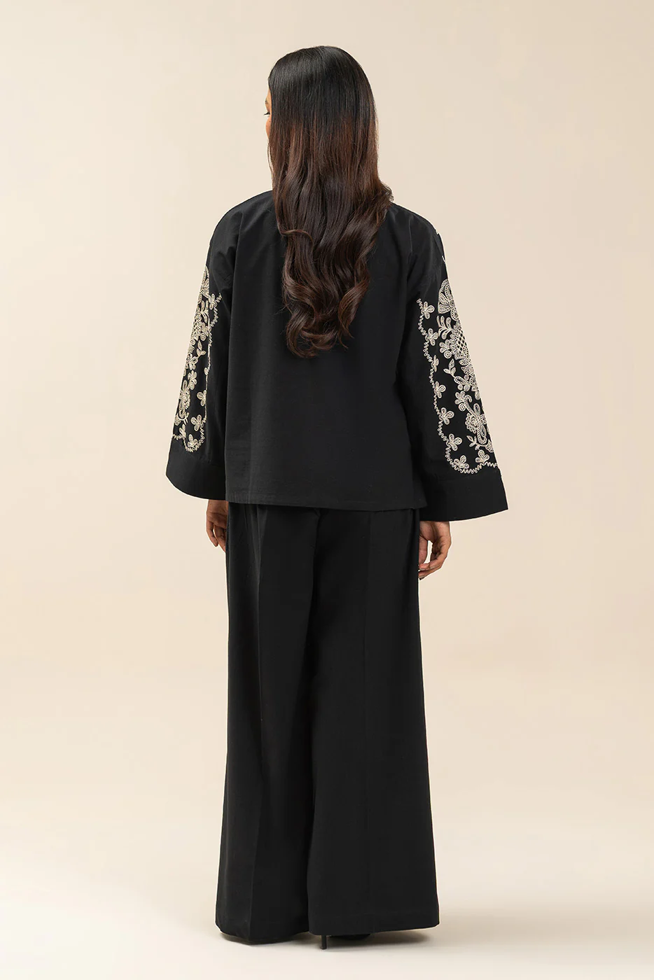 2 PIECE EMBROIDERED LINEN SUIT (FLOW) - Image 4