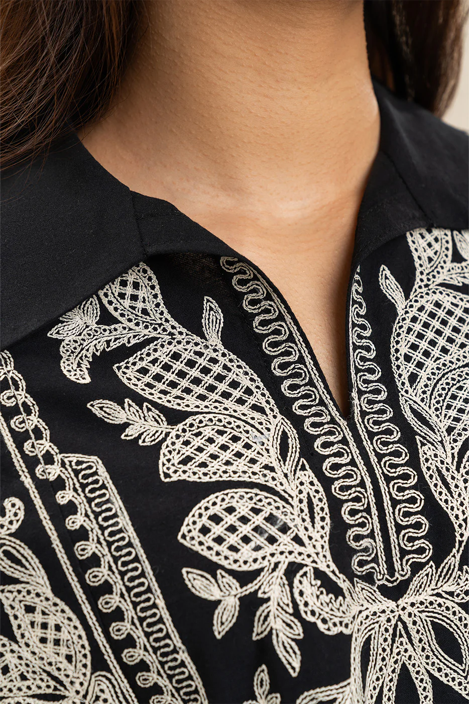 2 PIECE EMBROIDERED LINEN SUIT (FLOW) - Image 5