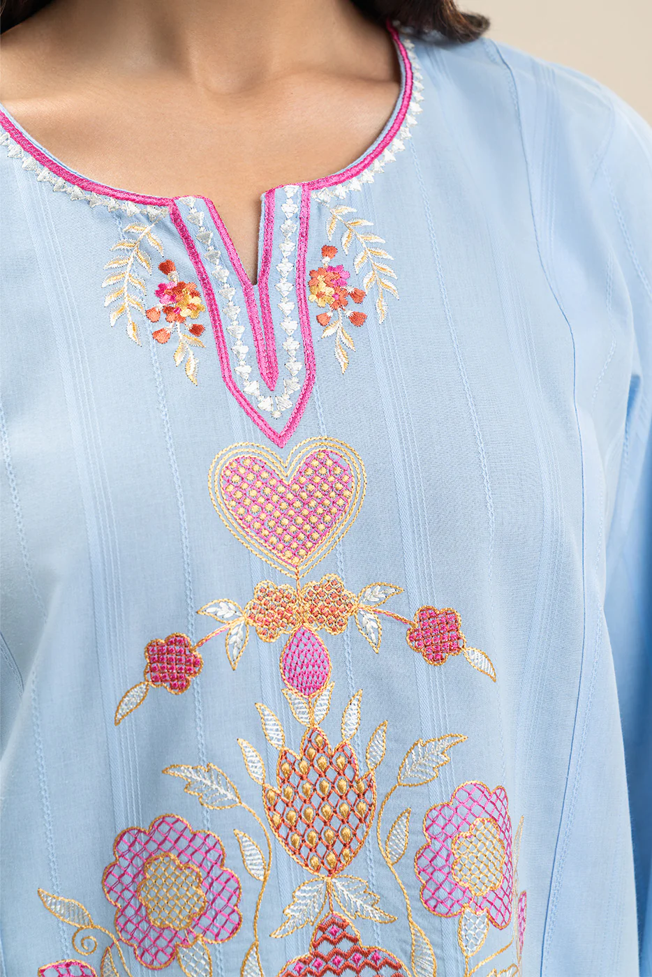 EMBROIDERED DOBBY BLOUSE (FLOW) - Image 5