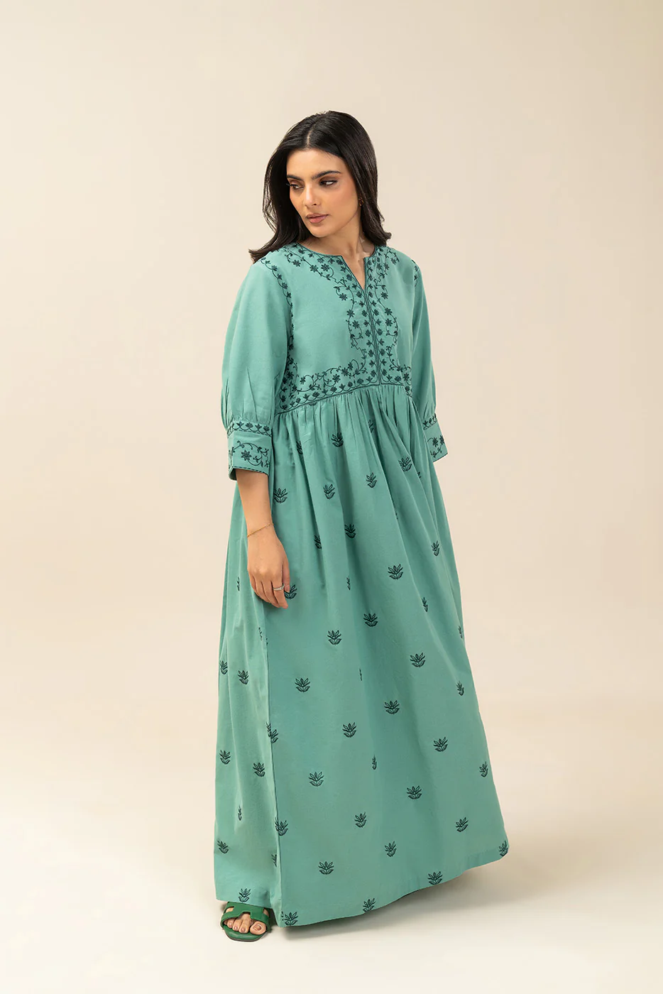 EMBROIDERED DRESS (FLOW) - Image 2