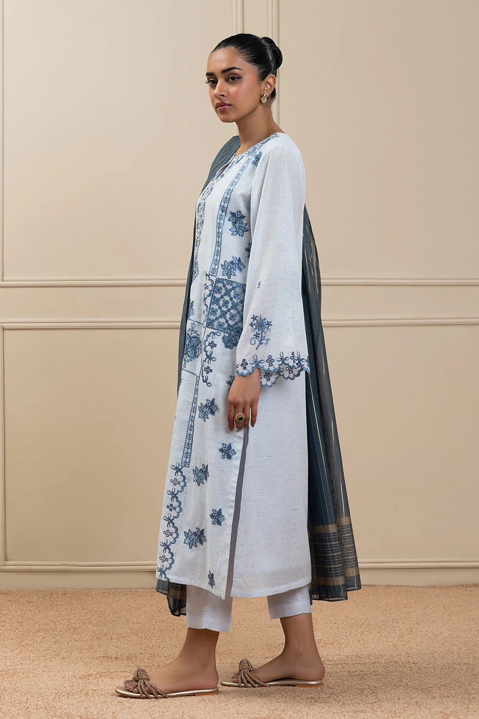 3 PIECE EMBROIDERED NET MULTI NEPS SUIT (HIGH CASUAL) - Image 3