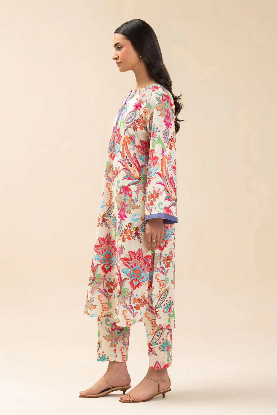 2 PIECE PRINTED LAWN SUIT (PRET) - Image 3