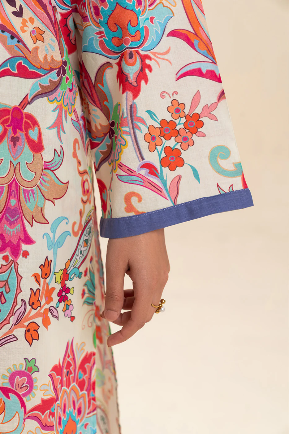2 PIECE PRINTED LAWN SUIT (PRET) - Image 6
