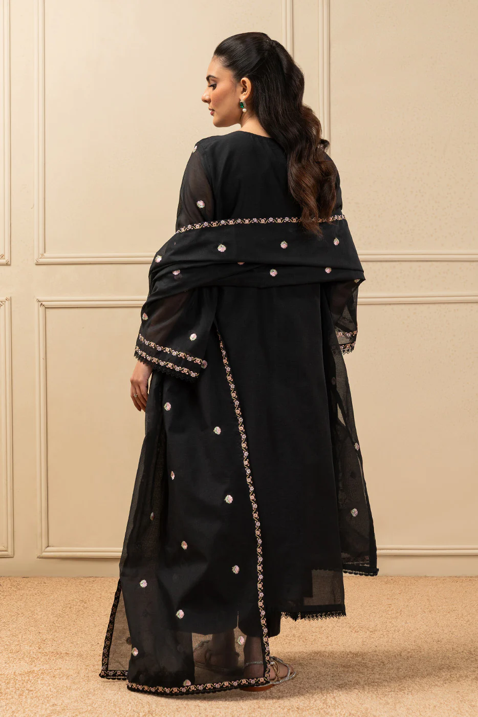 2 PIECE EMBROIDERED PAPER COTTON SUIT (HIGH CASUAL) - Image 6