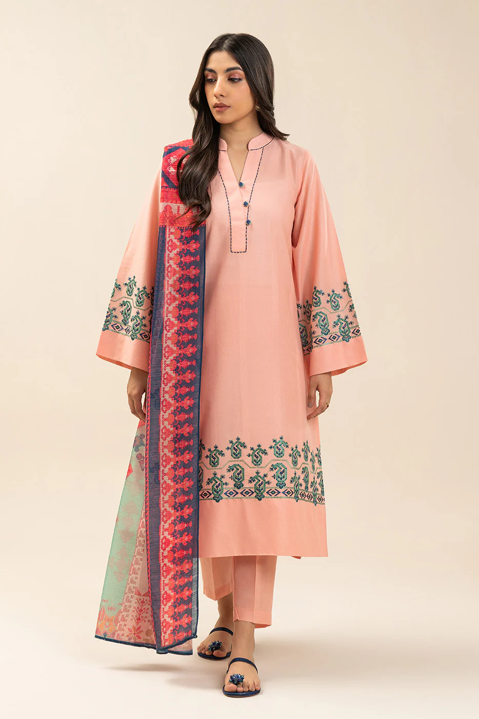 3 PIECE EMBROIDERED TEXTURED LAWN SUIT (PRET) - Image 2