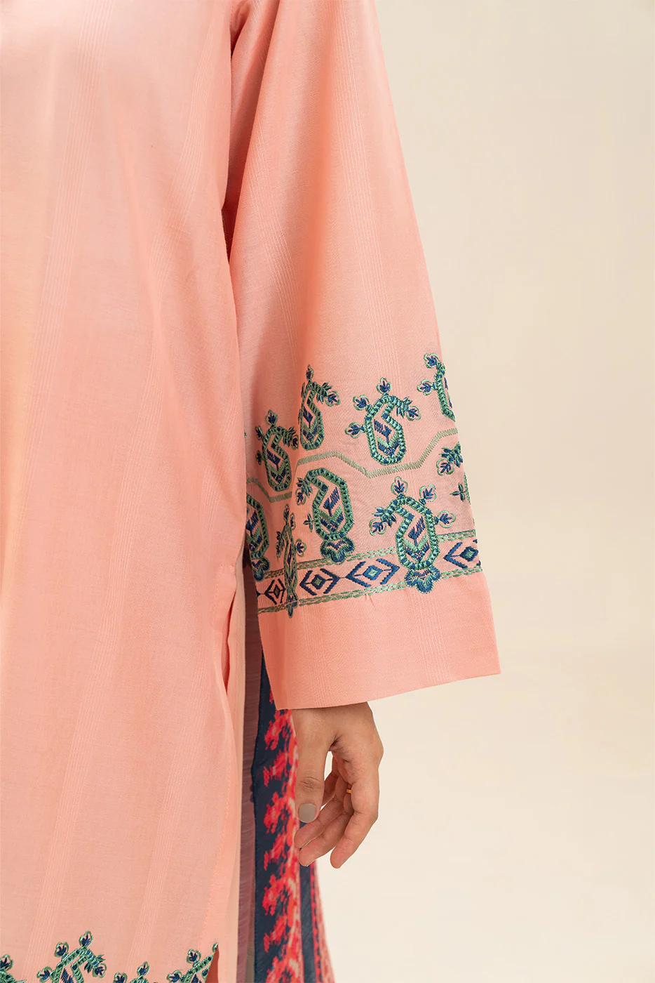 3 PIECE EMBROIDERED TEXTURED LAWN SUIT (PRET) - Image 6