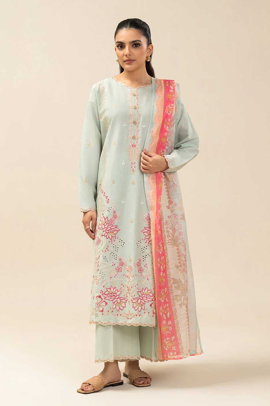 3 PIECE EMBROIDERED TEXTURED LAWN SUIT (PRET) - Image 2