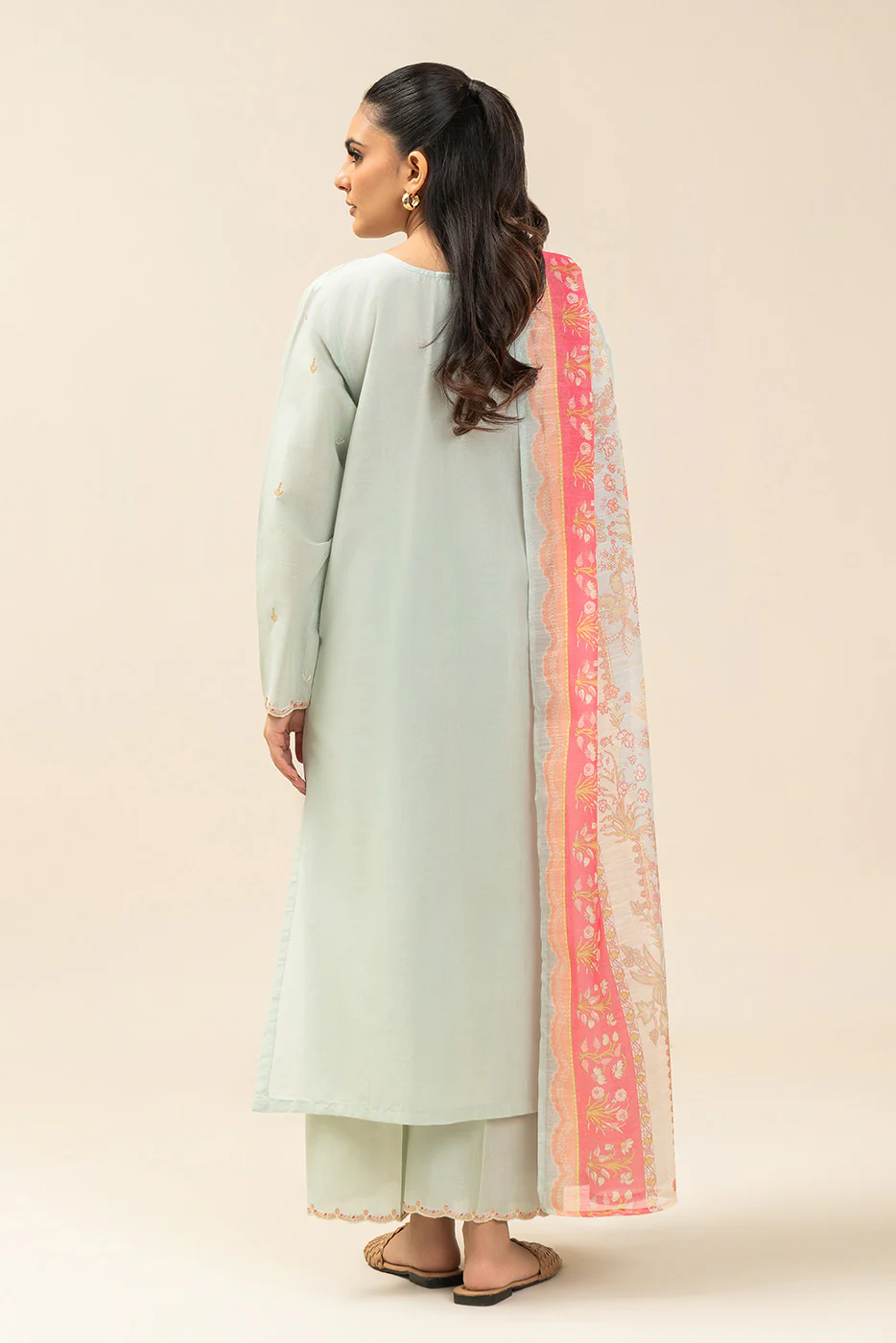 3 PIECE EMBROIDERED TEXTURED LAWN SUIT (PRET) - Image 4