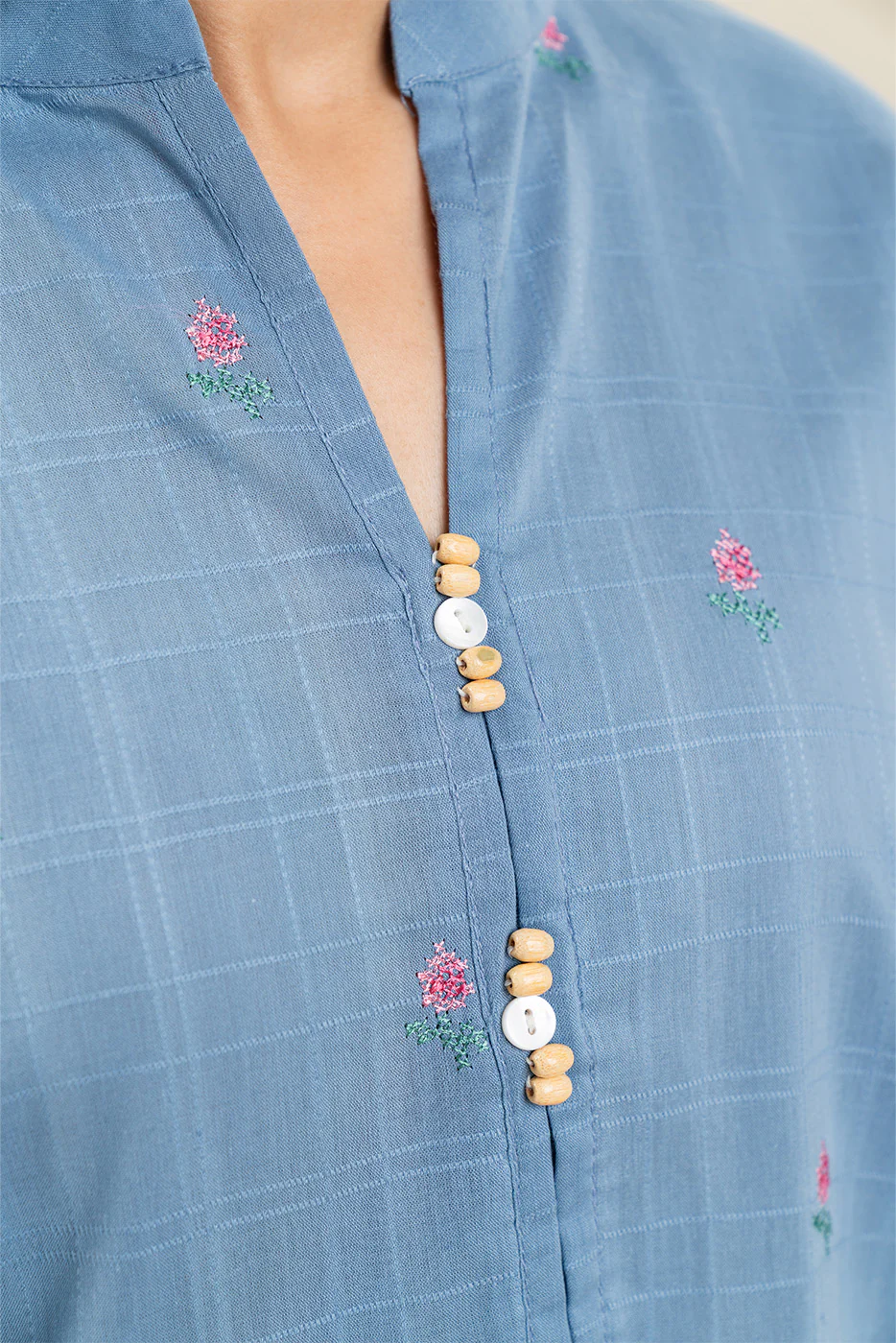 EMBROIDERED DORIA SHIRT (PRET) - Image 5