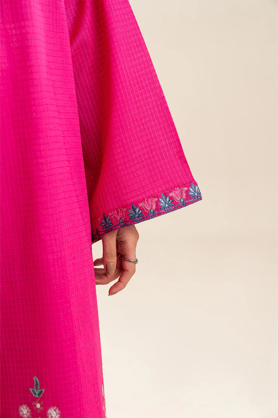 EMBROIDERED DORIA SHIRT (PRET) - Image 6