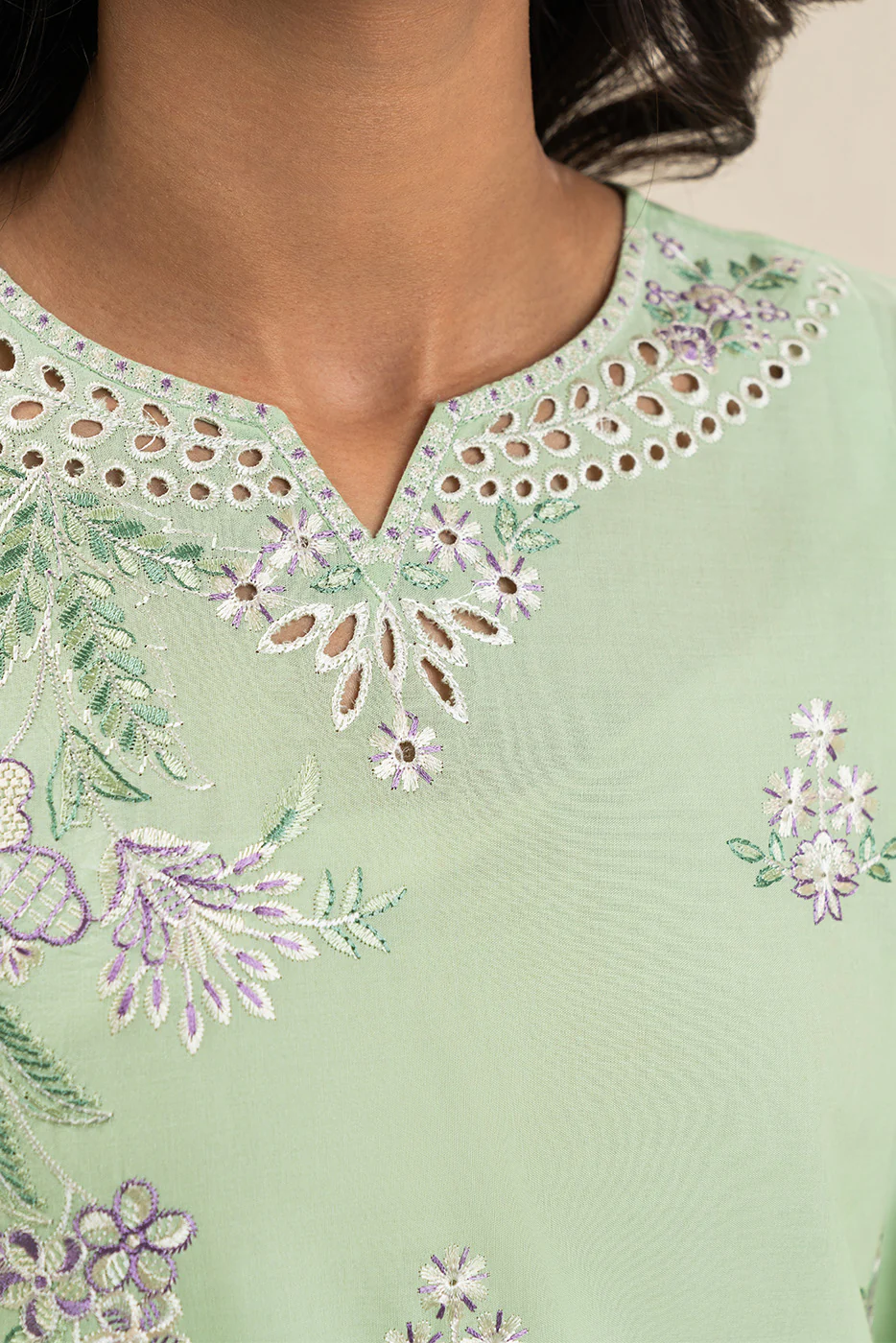 3 PIECE EMBROIDERED LAWN SUIT-SPRING BLOOM (UNSTITCHED) - Image 5