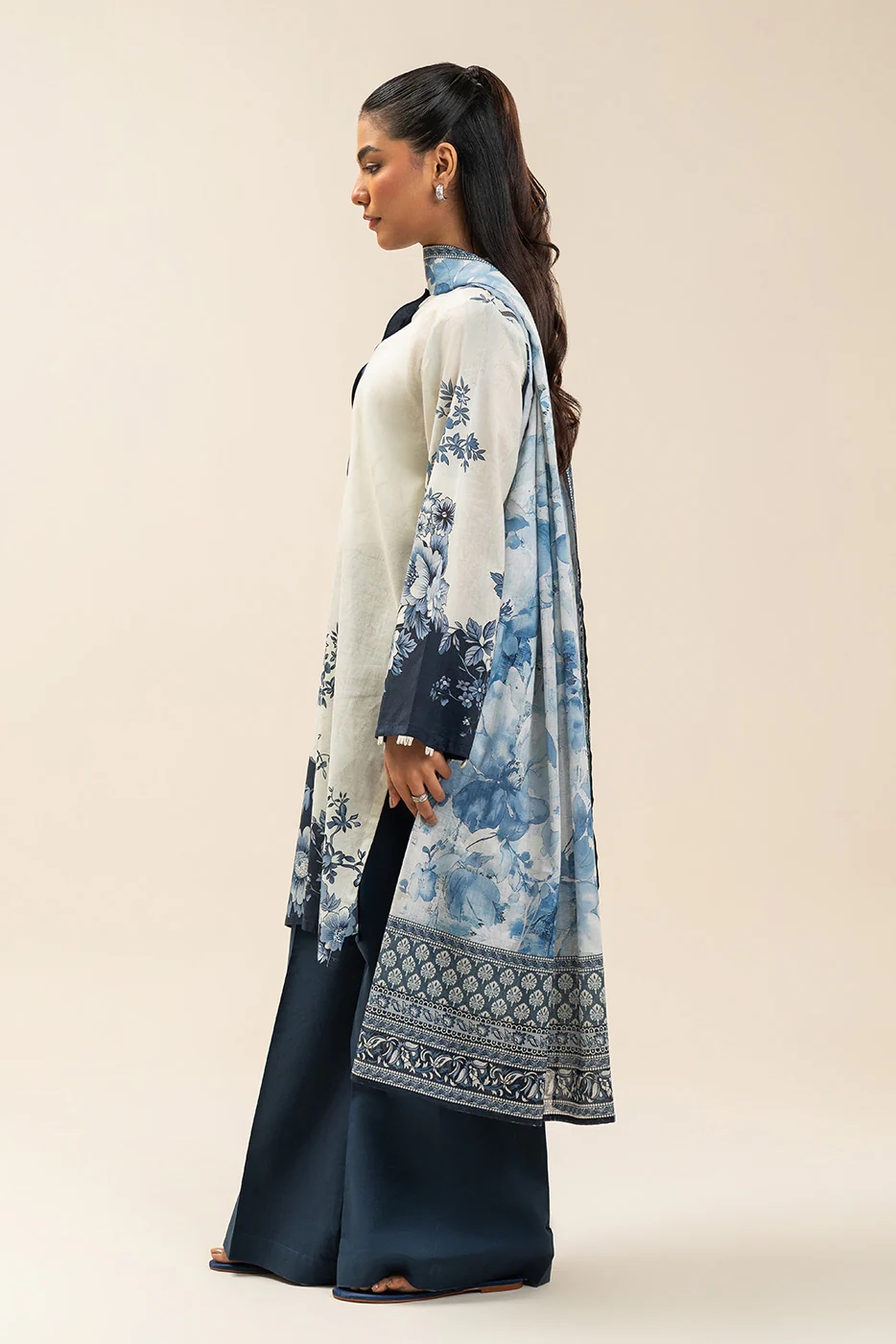 3 PIECE PRINTED LAWN SUIT-AZURE FLINT (UNSTITCHED) - Image 3