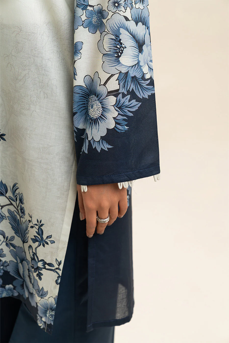 3 PIECE PRINTED LAWN SUIT-AZURE FLINT (UNSTITCHED) - Image 6