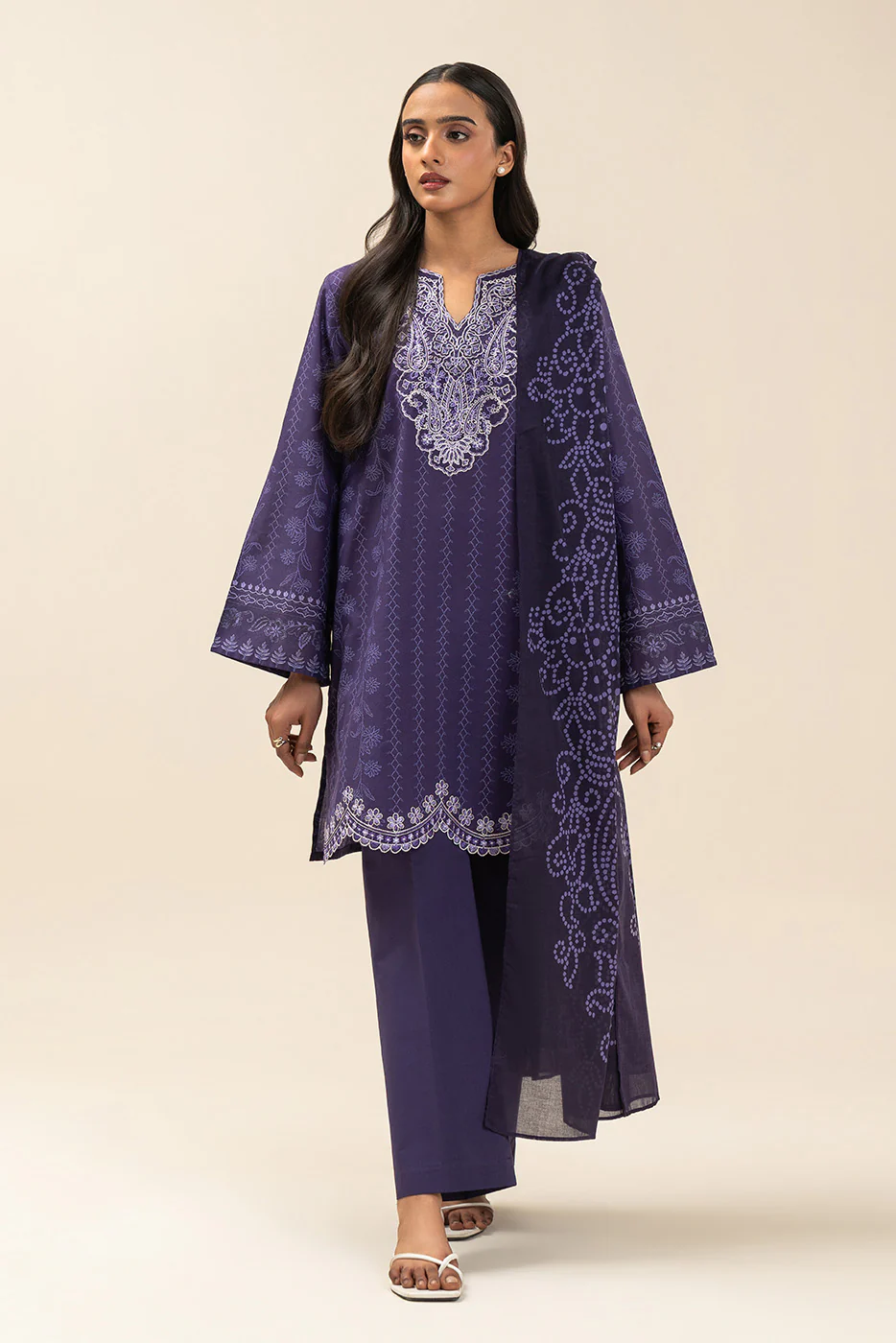 3 PIECE EMBROIDERED LAWN SUIT-MOONLIT SEA (UNSTITCHED) - Image 2