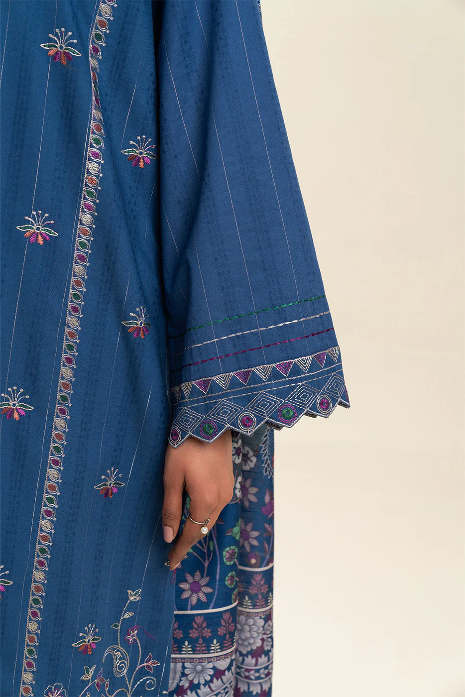 3 PIECE EMBROIDERED  TEXTURED LAWN SUIT-FLORAL TOPAZ (UNSTITCHED) - Image 6