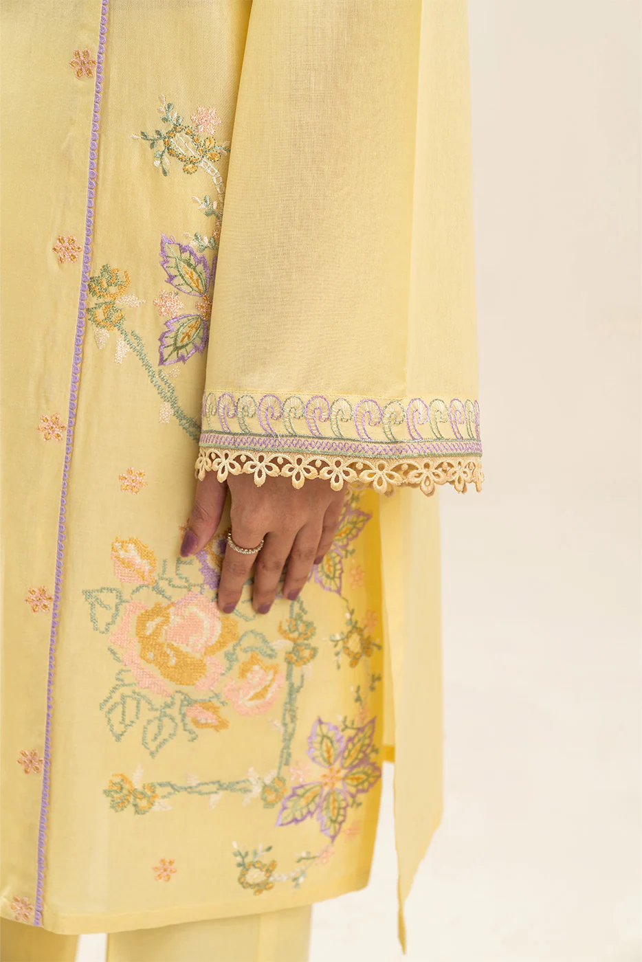 2 PIECE EMBROIDERED LAWN SUIT-LIME GROVE (UNSTITCHED) - Image 3