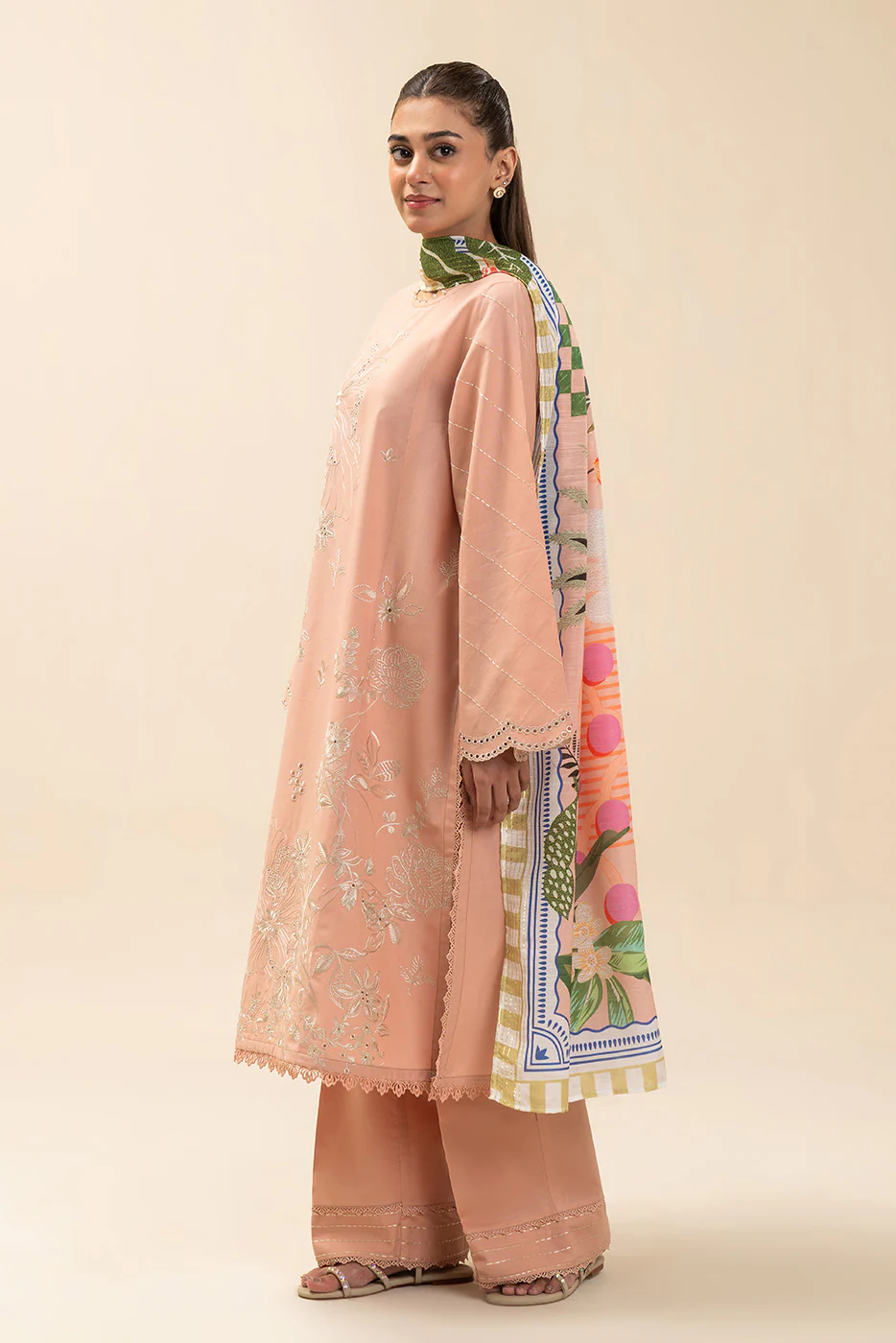 3 PIECE EMBROIDERED LAWN SUIT-VITAL FLORA (UNSTITCHED) - Image 3