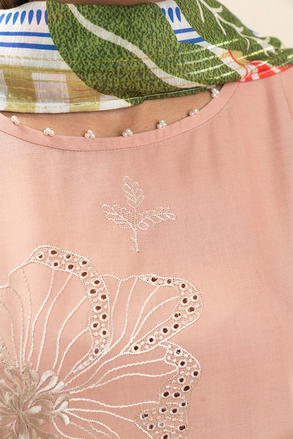 3 PIECE EMBROIDERED LAWN SUIT-VITAL FLORA (UNSTITCHED) - Image 5