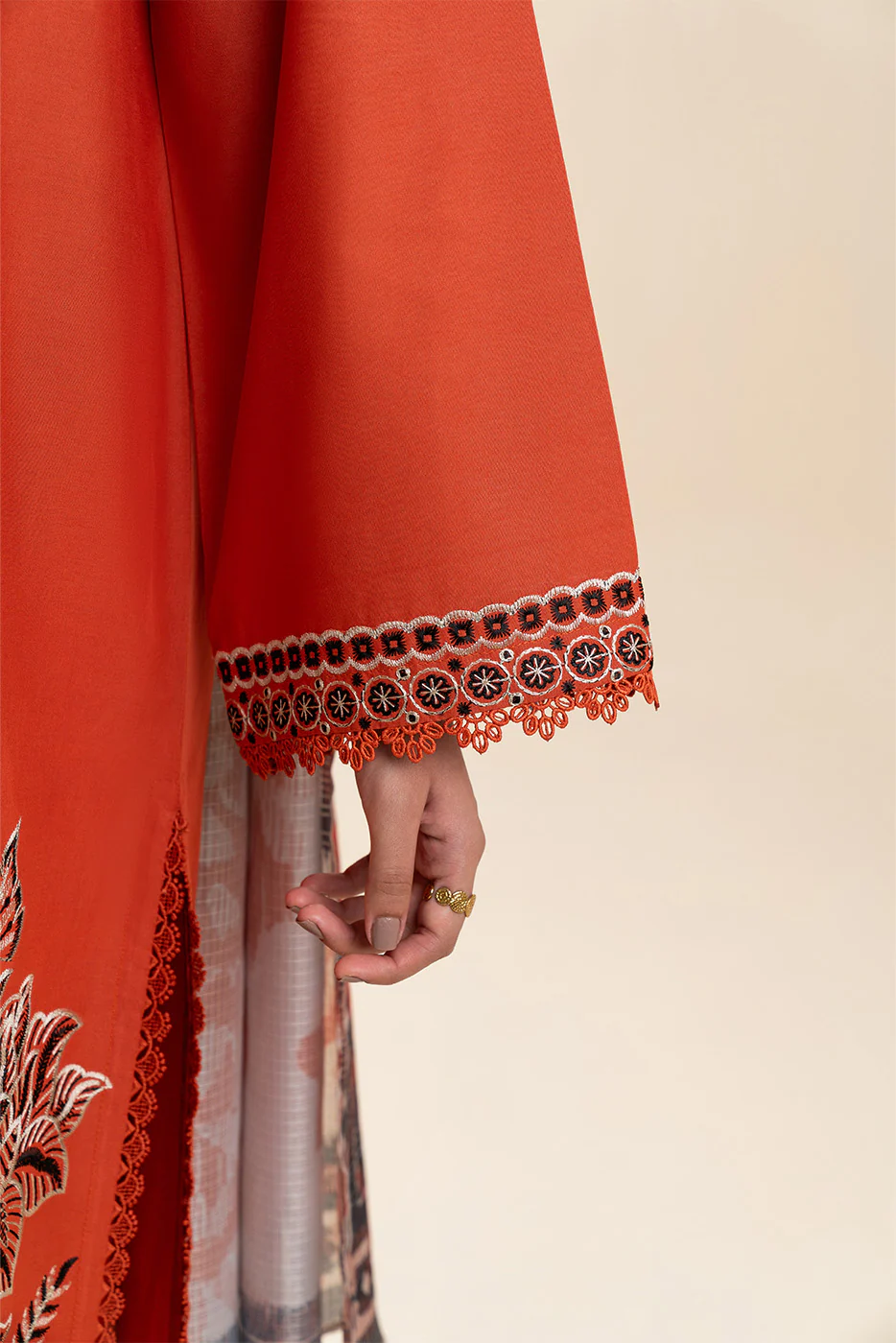 3 PIECE EMBROIDERED LAWN SUIT-SUNSET STREAM (UNSTITCHED) - Image 6