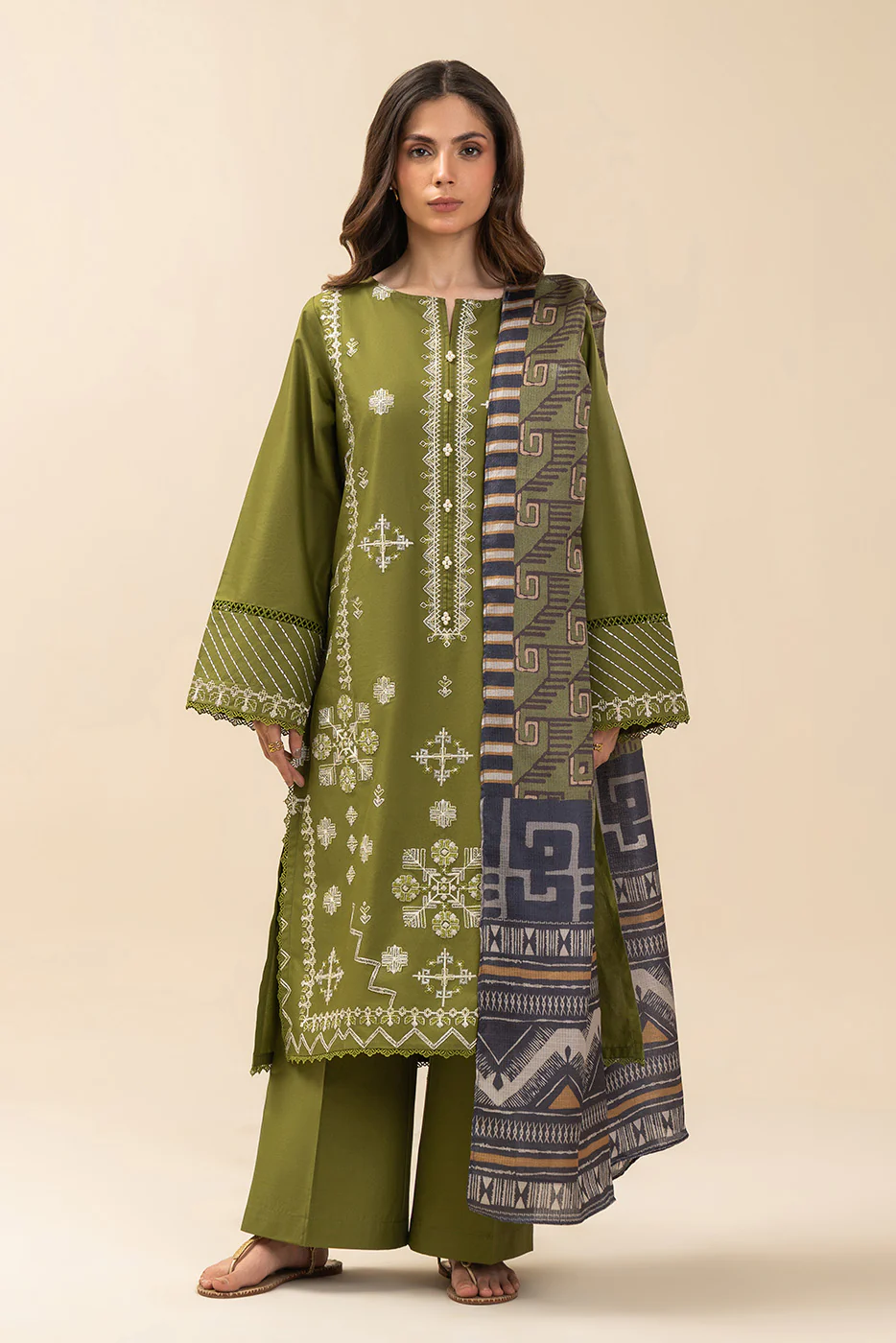 3 PIECE EMBROIDERED LAWN SUIT-JADE LADDER (UNSTITCHED) - Image 2