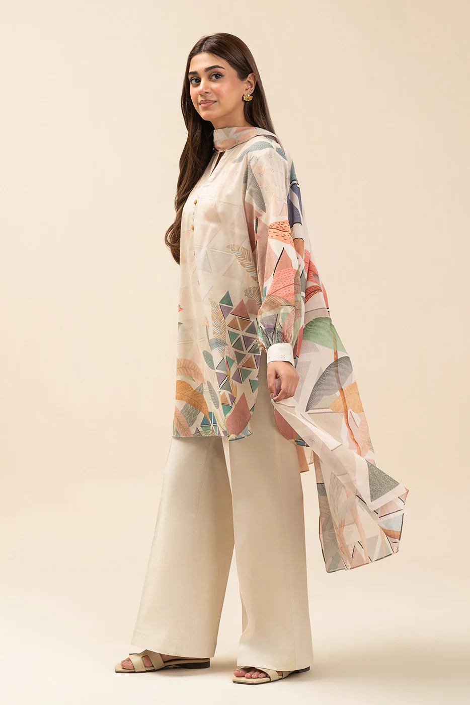 3 PIECE PRINTED LAWN SUIT-MUTED HARMONY (UNSTITCHED) - Image 3