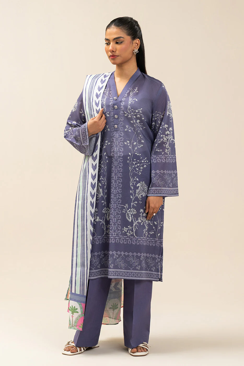 3 PIECE PRINTED LAWN SUIT-RAVEN DIVE (UNSTITCHED) - Image 2