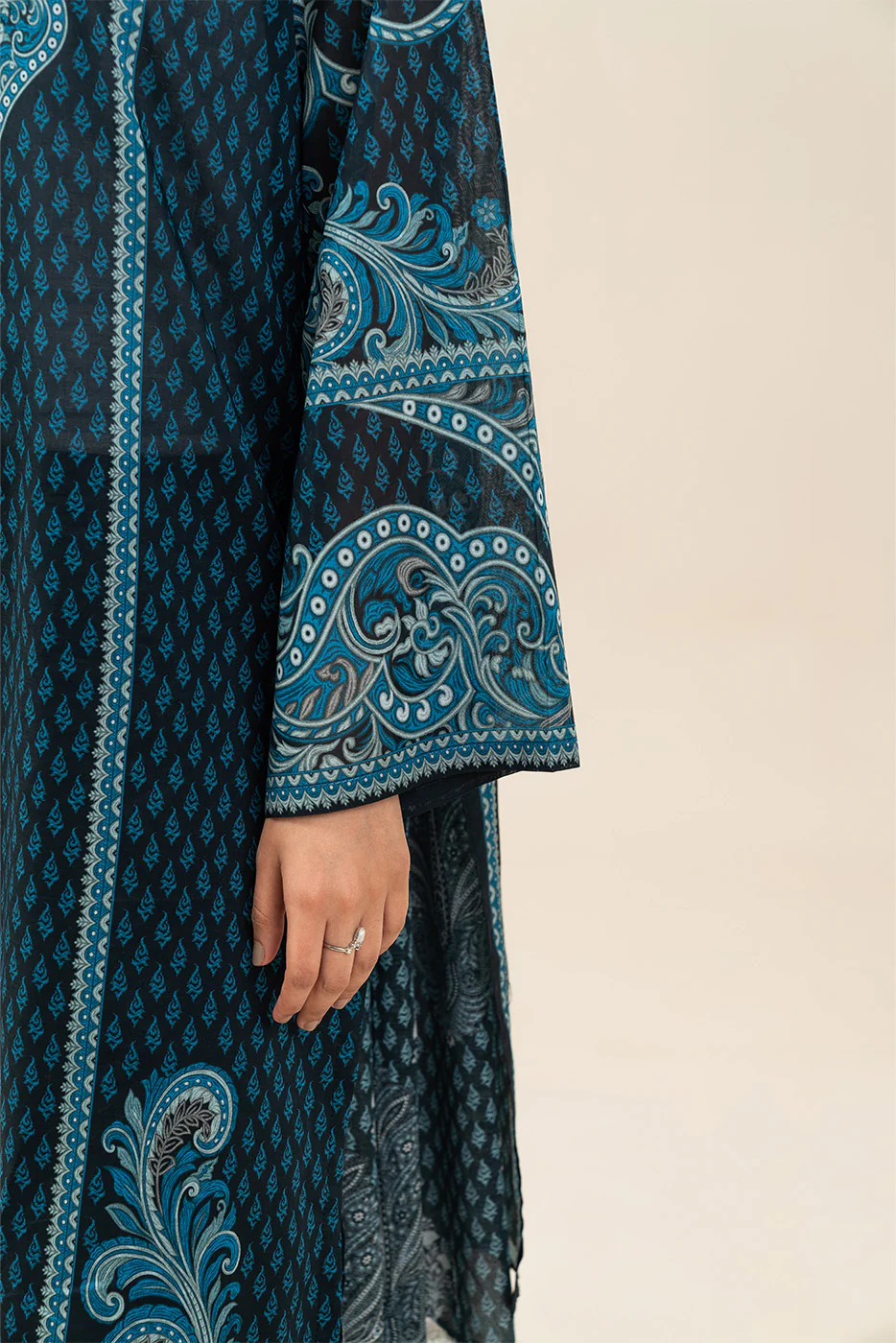 3 PIECE PRINTED LAWN SUIT-INDIGO HAZE (UNSTITCHED) - Image 6
