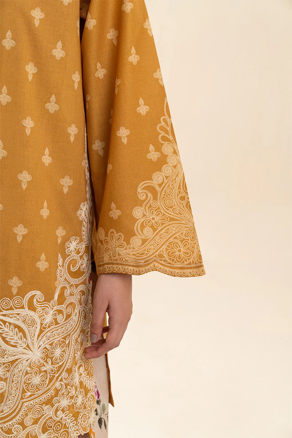 2 PIECE EMBROIDERED LAWN SUIT-BLOOMING GLAZE (UNSTITCHED) - Image 6