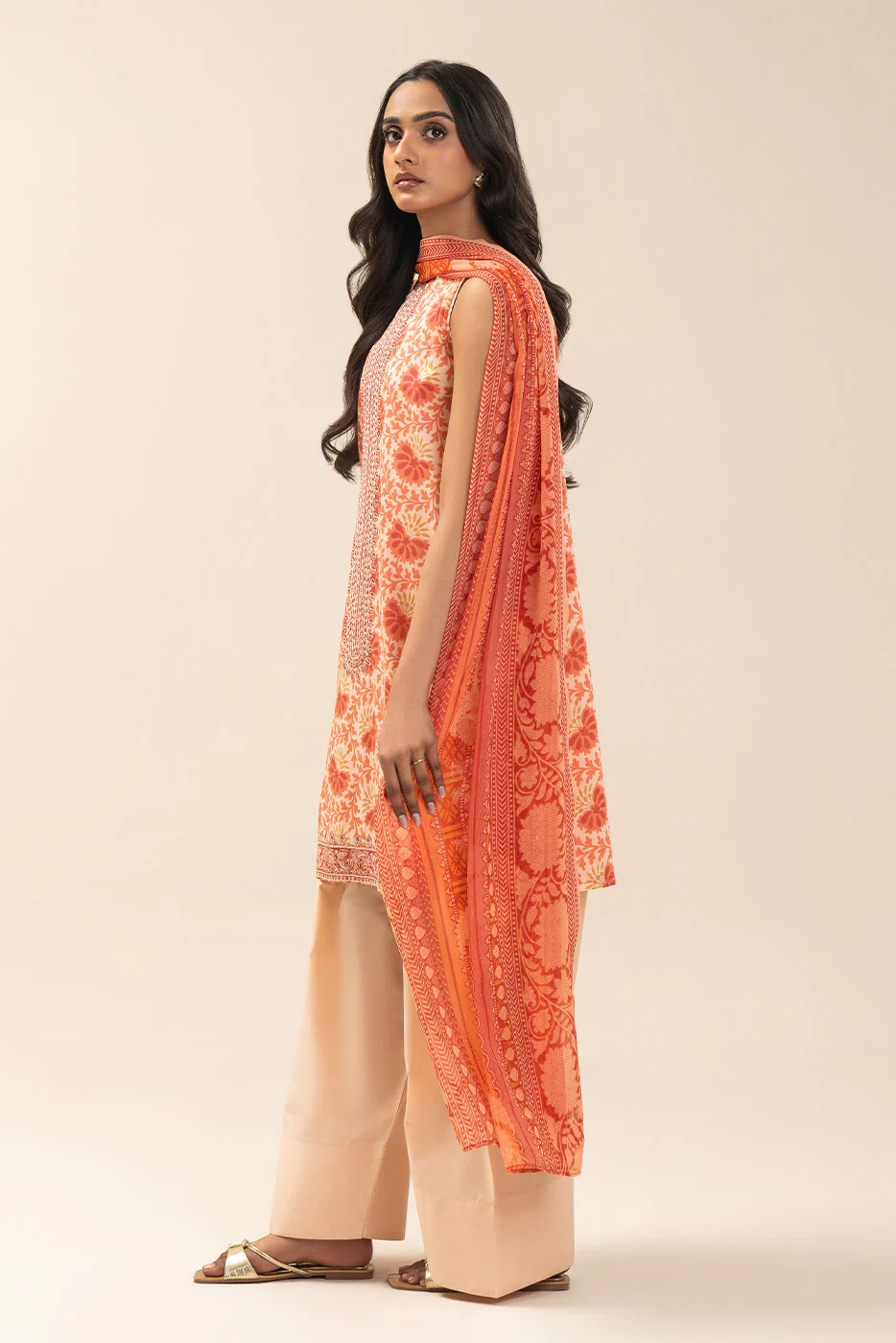 3 PIECE EMBROIDERED LAWN SUIT-CORAL JACQUARD (UNSTITCHED) - Image 4