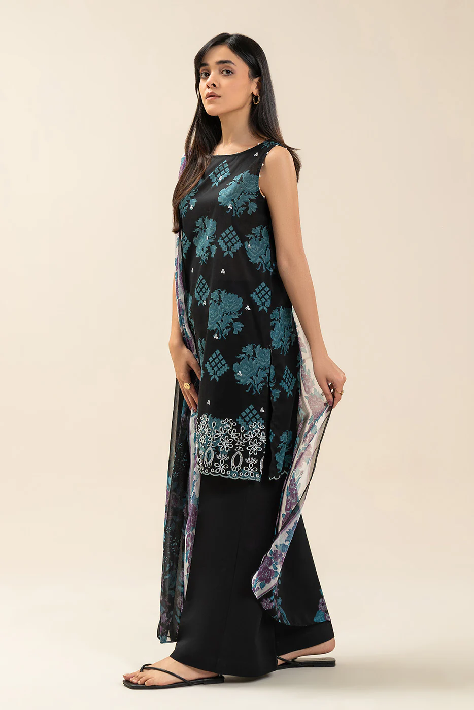 3 PIECE EMBROIDERED LAWN SUIT-DUSTY MUSE (UNSTITCHED) - Image 7