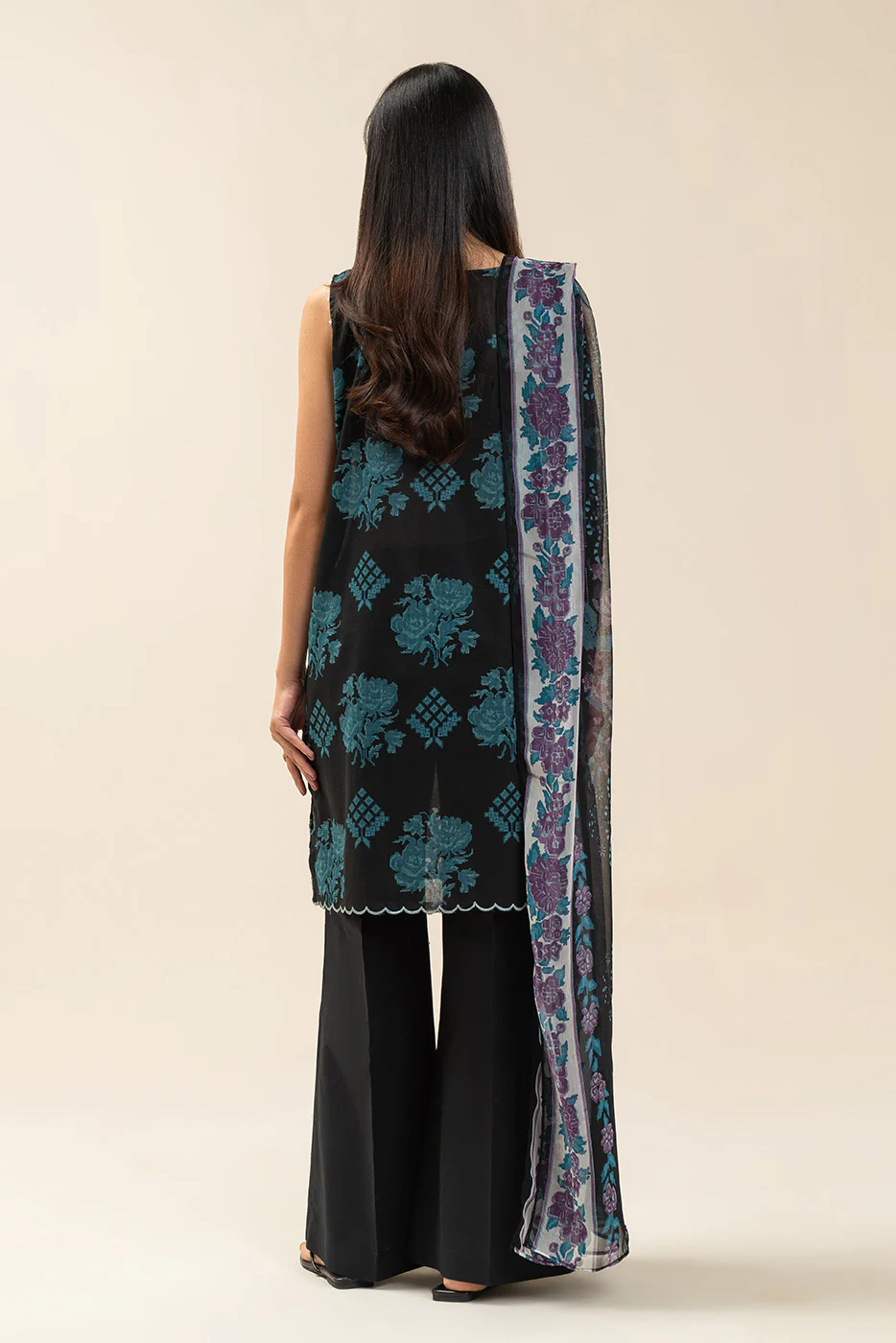 3 PIECE EMBROIDERED LAWN SUIT-DUSTY MUSE (UNSTITCHED) - Image 8