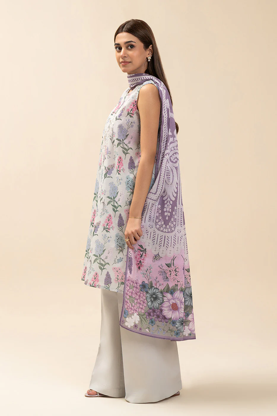 3 PIECE EMBROIDERED LAWN SUIT-LILAC AFFAIR (UNSTITCHED) - Image 3