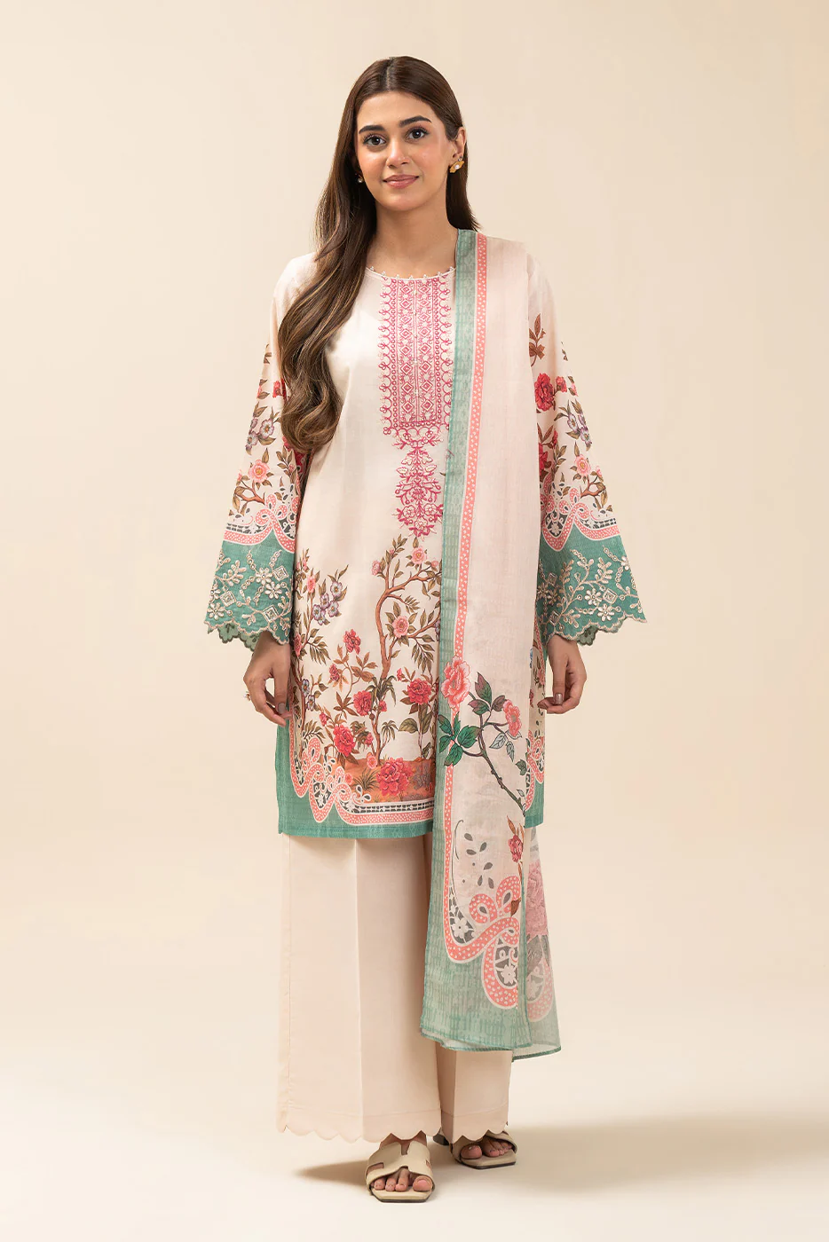 3 PIECE EMBROIDERED LAWN SUIT-BLOOMING HERITAGE (UNSTITCHED) - Image 2